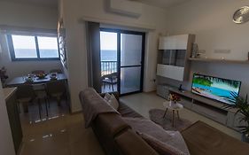 Sg Seaview Apartment
